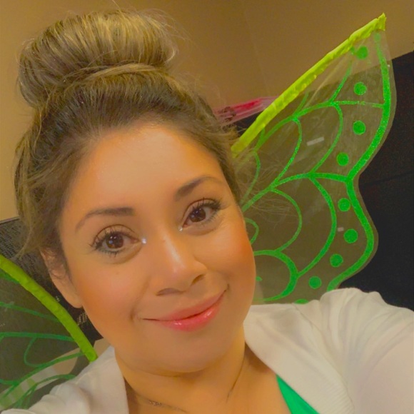 Meet your Posher! - Picture 2 of 3